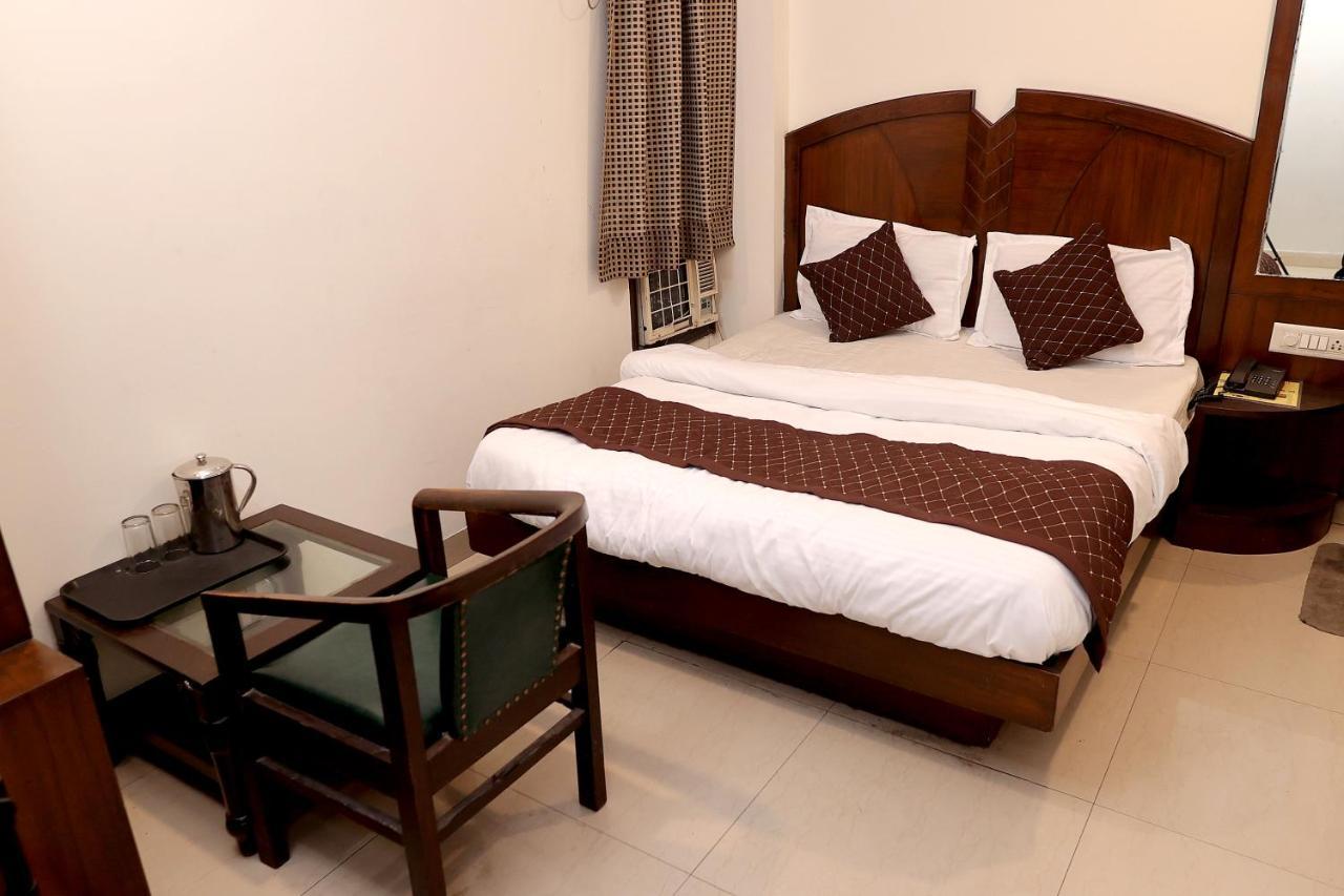 Hotel Gaylord International - Yeni Delhi Dış mekan fotoğraf