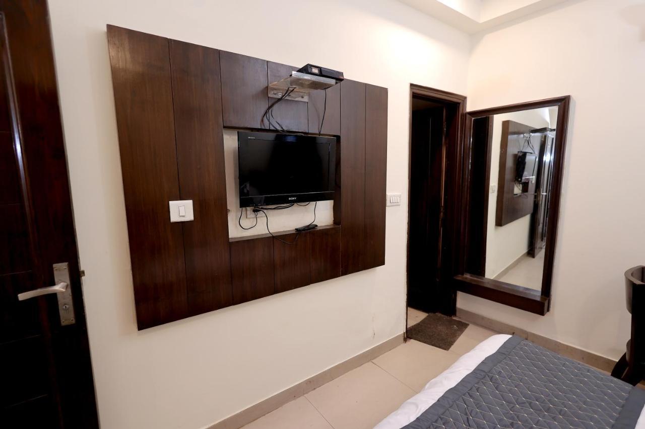 Hotel Gaylord International - Yeni Delhi Dış mekan fotoğraf