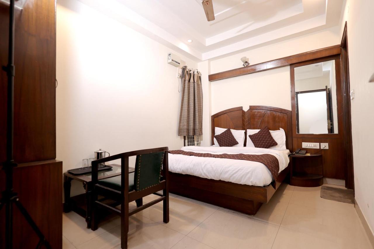 Hotel Gaylord International - Yeni Delhi Dış mekan fotoğraf