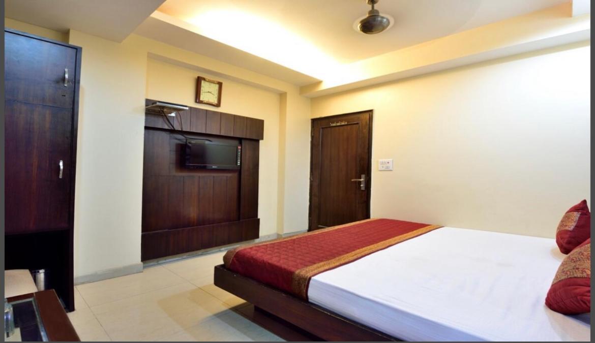 Hotel Gaylord International - Yeni Delhi Dış mekan fotoğraf