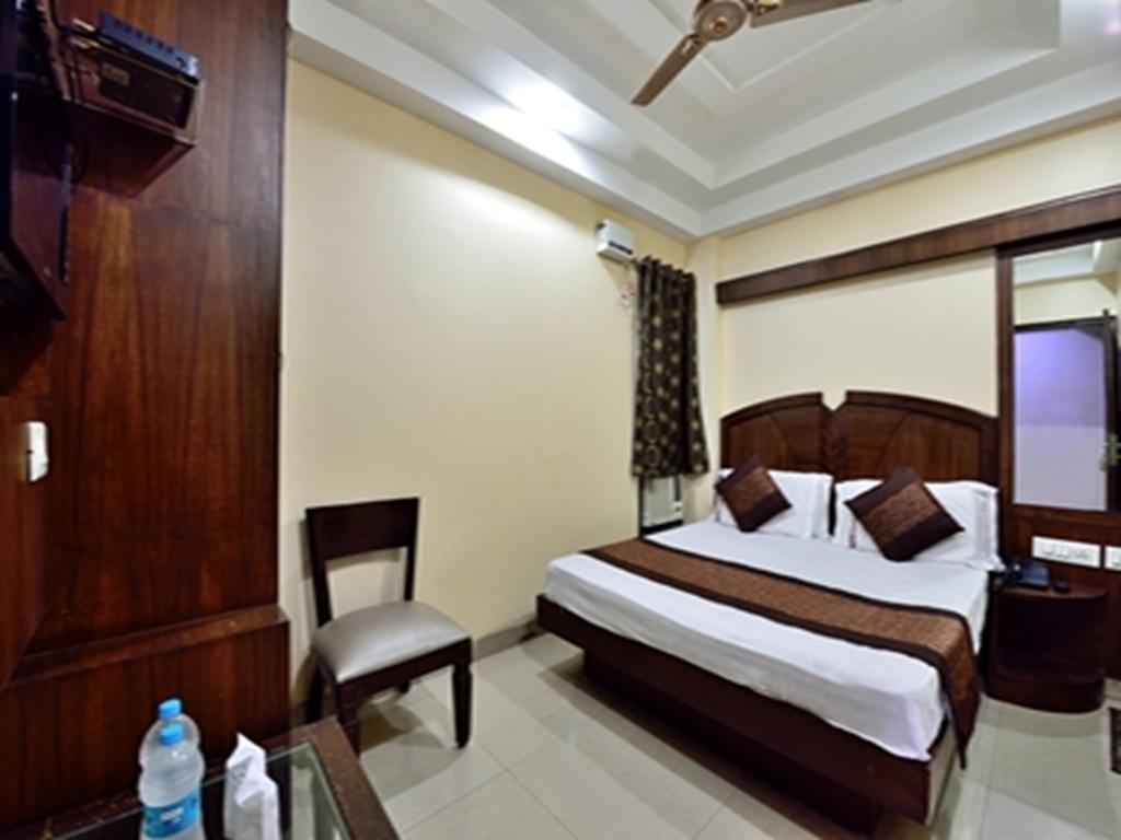 Hotel Gaylord International - Yeni Delhi Dış mekan fotoğraf