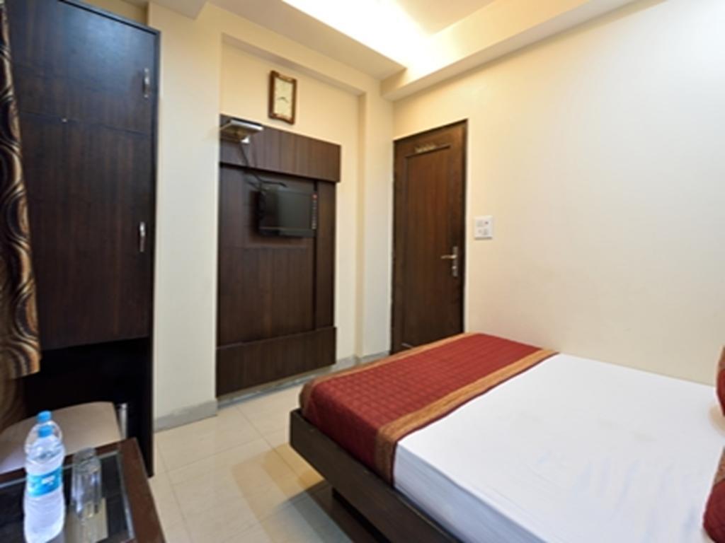 Hotel Gaylord International - Yeni Delhi Dış mekan fotoğraf