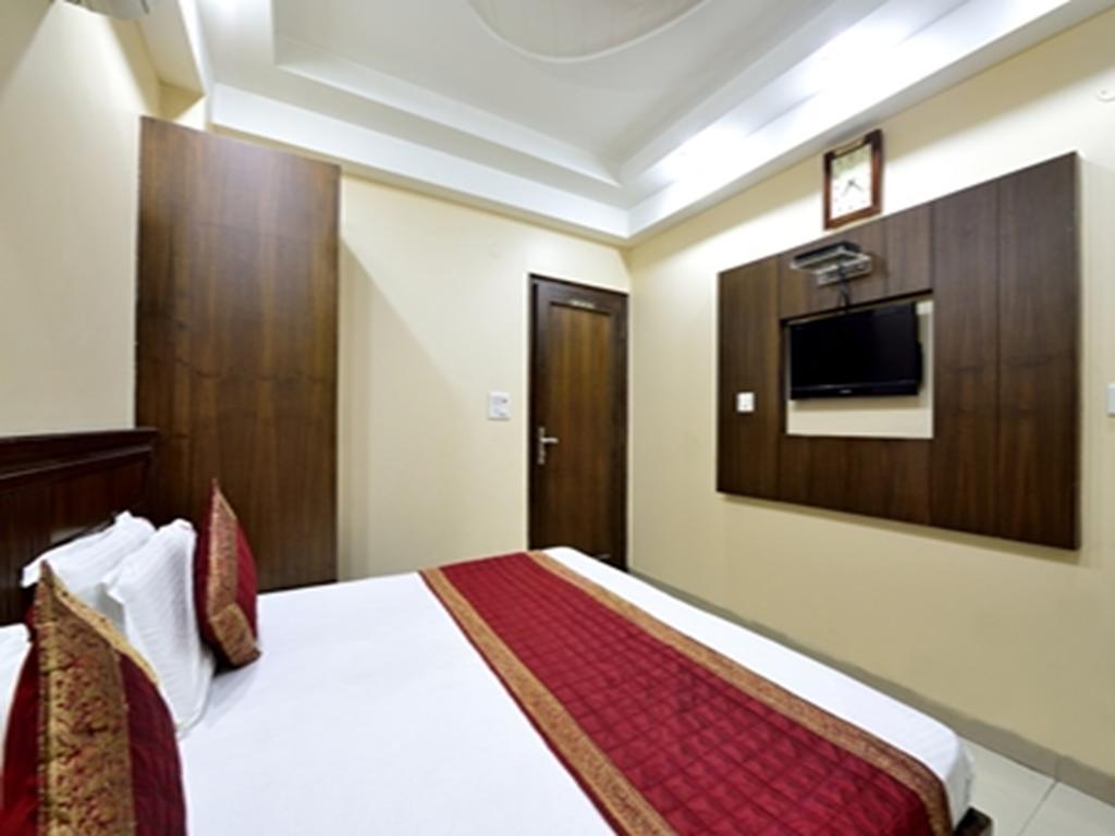 Hotel Gaylord International - Yeni Delhi Dış mekan fotoğraf