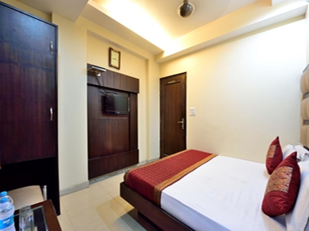 Hotel Gaylord International - Yeni Delhi Dış mekan fotoğraf